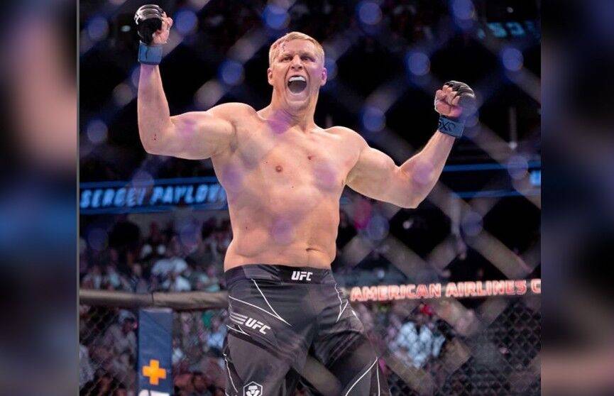 Российский боец Павлович отправил в нокаут австралийца Туивасу в первом раунде на турнире UFC on ESPN 42