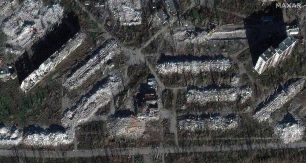 Российские оккупанты разрушают Мариуполь, снося дома: спутниковые снимки