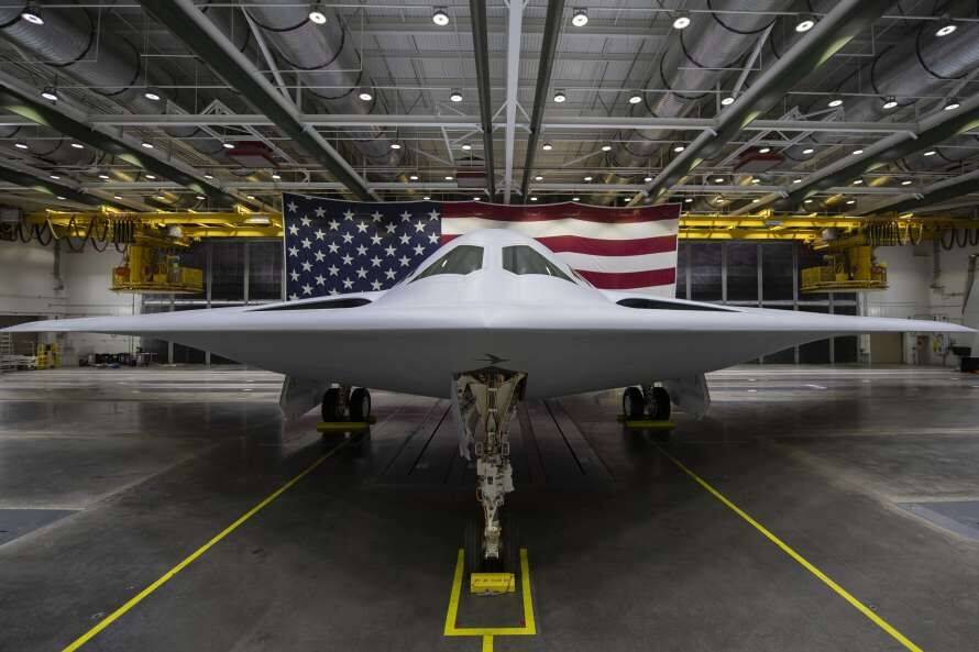 Пентагон представив новий літак-невидимку