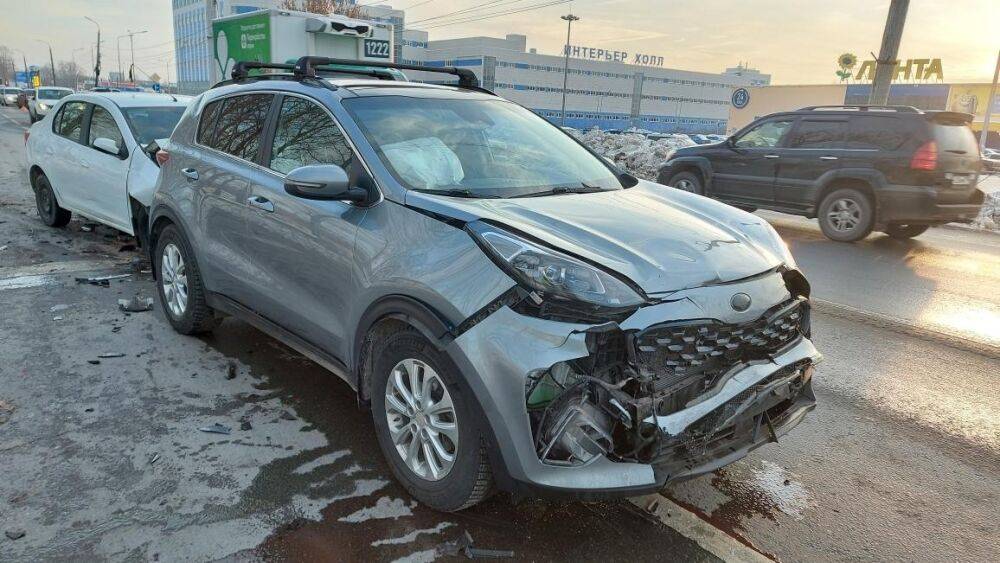 Два человека пострадали в ДТП на Московском шоссе в Твери