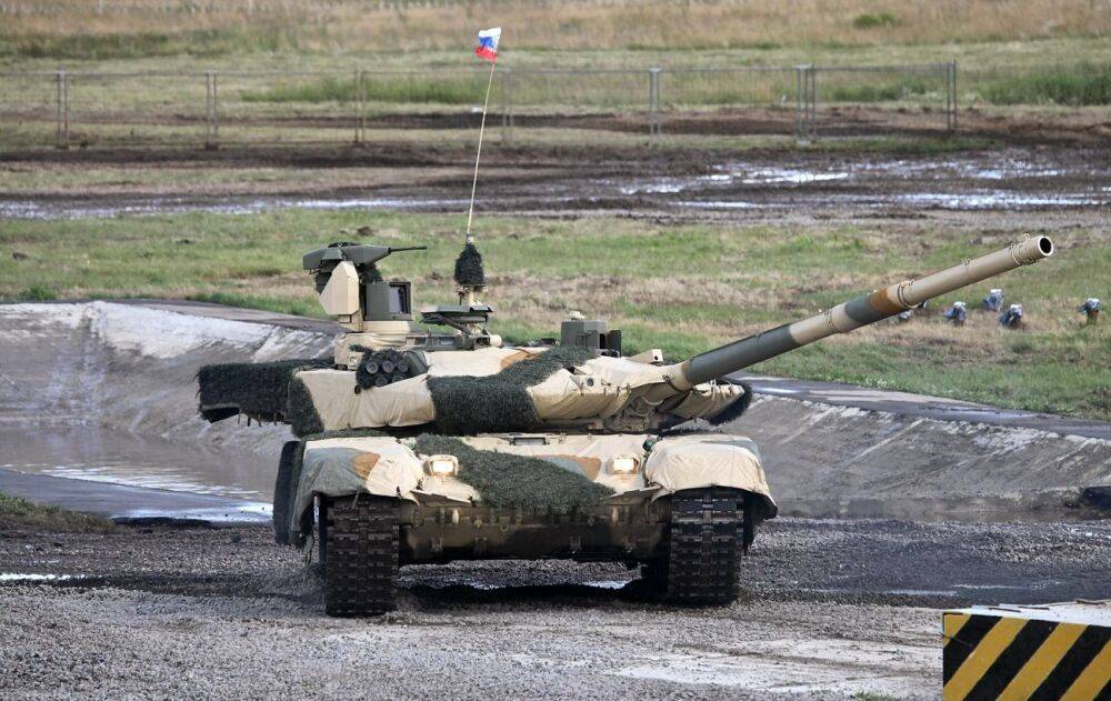 ЗСУ затрофеїли новий російський танк Т-90М "Прорив": відео
