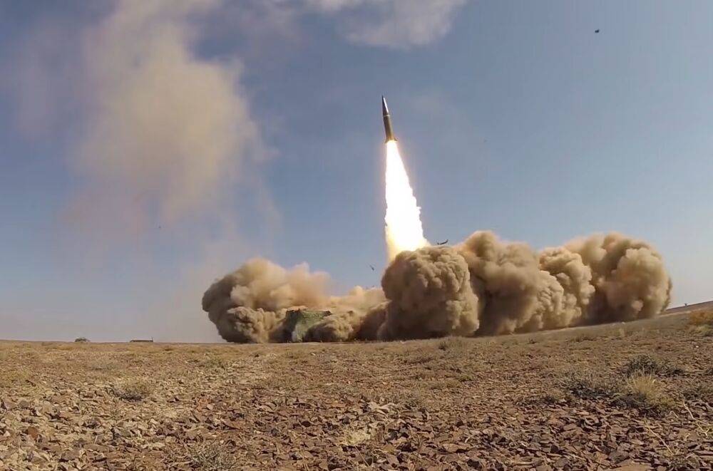 Массовая атака по Украине: летит 100 ракет - идет вторая волна, Ким прогнозирует и третью