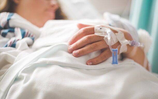 В Великобритании от опасной инфекции скончался восьмой ребенок