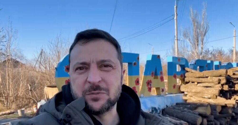 "Все видят вашу мощь": Зеленский приехал на Донбасс и поздравил военных с Днем ВСУ (видео)