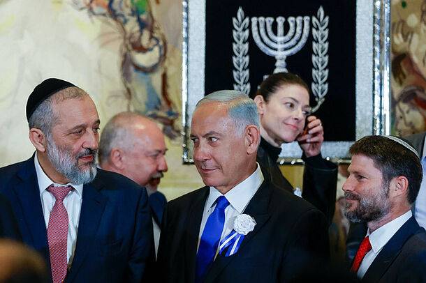 Премьер-министр Израиля заявил, что Нетаниягу не сможет управлять государством