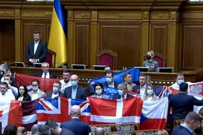 Украина собирает «Тройственный союз» против России