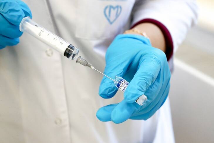 За сутки более 65 тысяч украинцев сделали прививки от коронавируса