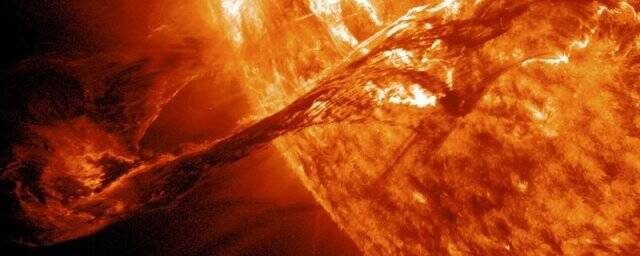 Волна солнечной плазмы, способная ухудшать самочувствие, достигнет Земли 2 февраля