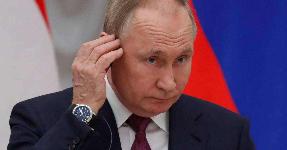 Путин не исключил визит в Россию президента Франции в ближайшее время