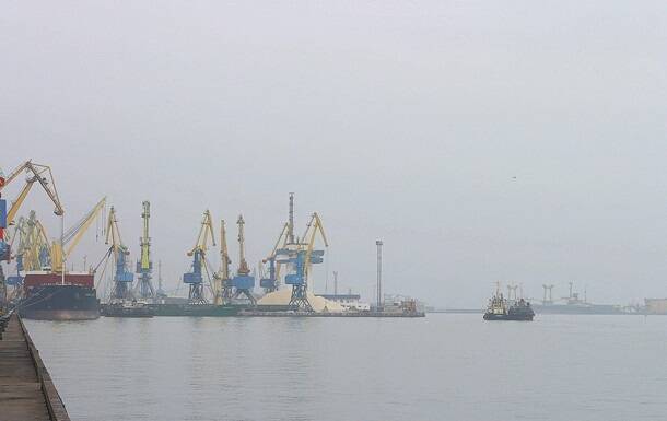 РФ перекроет проход торговых судов в Черном и Азовском морях - журналист