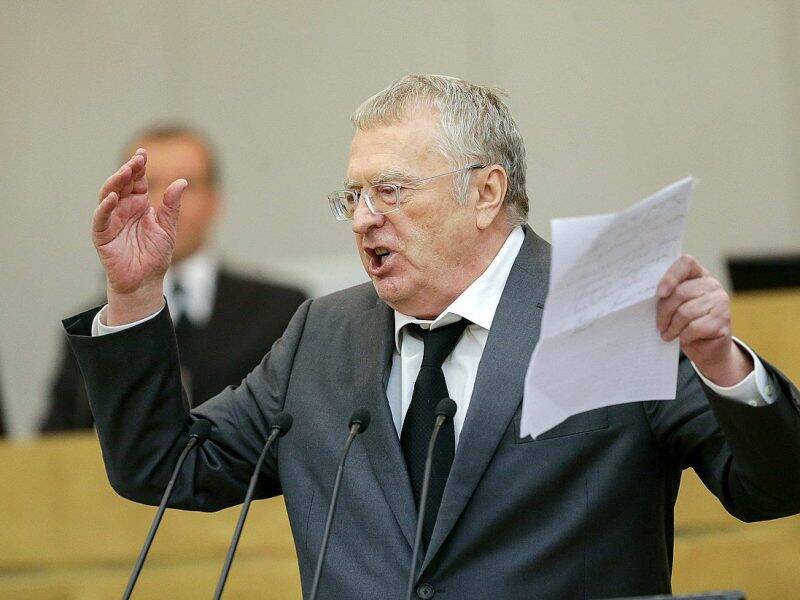 «Дербанят его наследство»: что будет с ЛДПР в случае ухода Жириновского