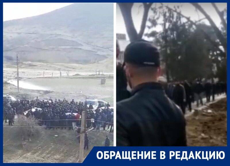 Жители села в Дагестане пожаловались на обман с землей и устроили митинг в Махачкале