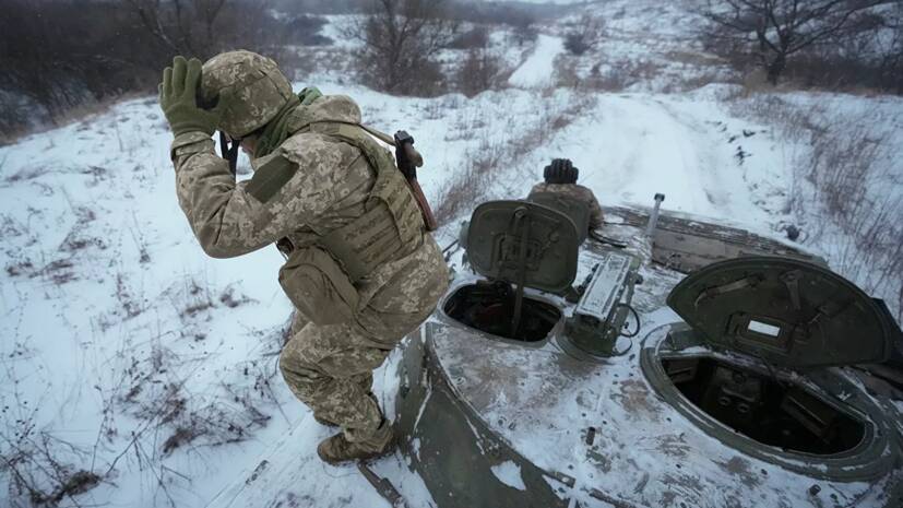 Зеленский назвал накопление войск у границ Украины психологическим давлением «соседей»