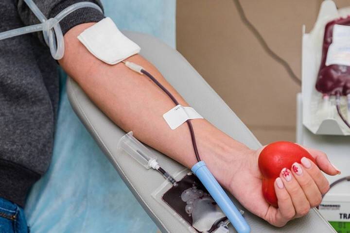 В Твери для больных коронавирусом ищут доноров с четвёртой группой крови