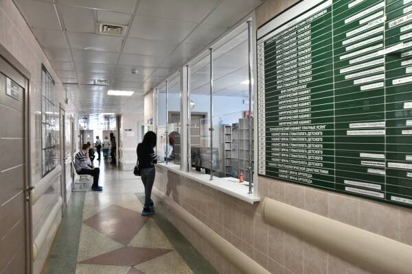 Власти направят на выплату больничных россиянам с ковидом дополнительные 76 млрд рублей