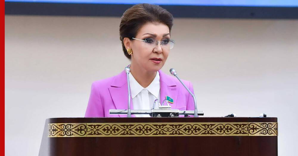 В парламенте Казахстана призвали дочь Назарбаева подать в отставку