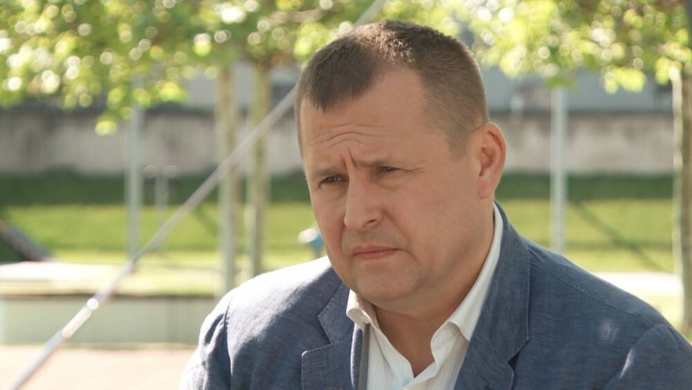 В Минске открыли дело против мэра Днепра из-за бело-красно-белого флага