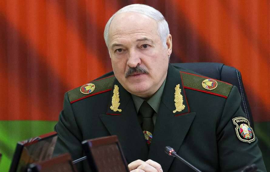 Лукашенко передумал воевать с Украиной