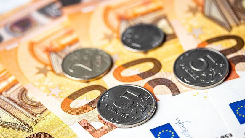 Финансист Бахтин прокомментировал динамику курса евро