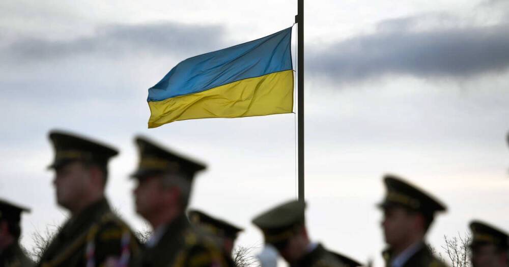 На Украине генерал пожаловался на "бумажную" армию