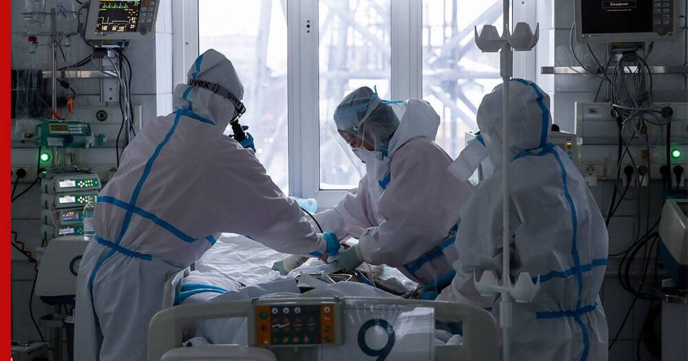 В России предрекли стремительный спад заболеваемости COVID-19