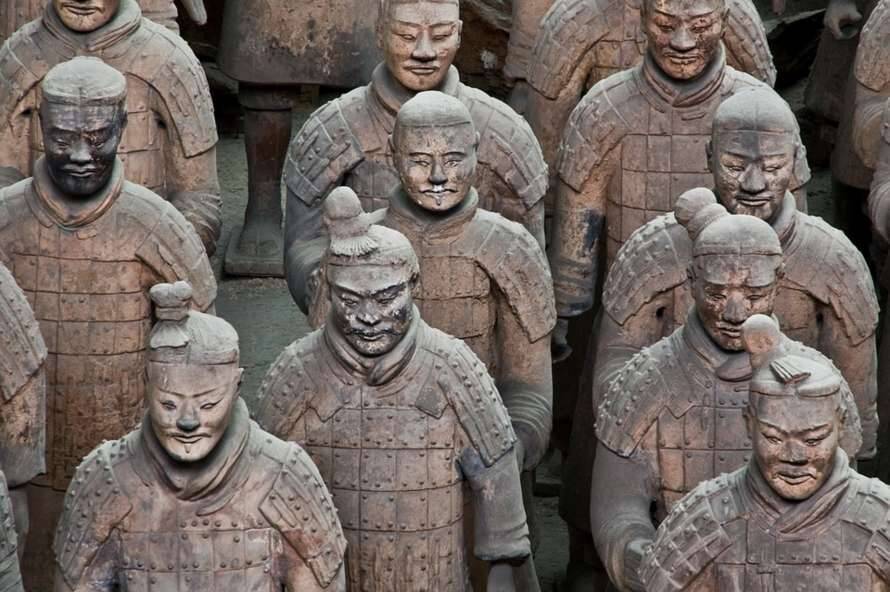 Археологи обнаружили 20 «терракотовых воинов» в секретной китайской гробнице