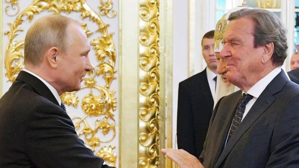 Жесткая критика Шредера: «Все, кто в союзе с Путиным, не должны пожимать нам руку»