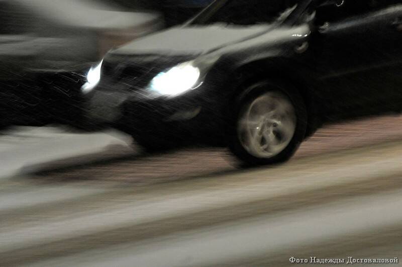 ГИБДД призывает зауральских водителей отказаться от дальних поездок в снегопад