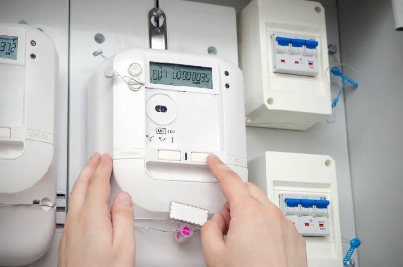 Около 300 домов Смоленска оборудуют умными электросчетчиками