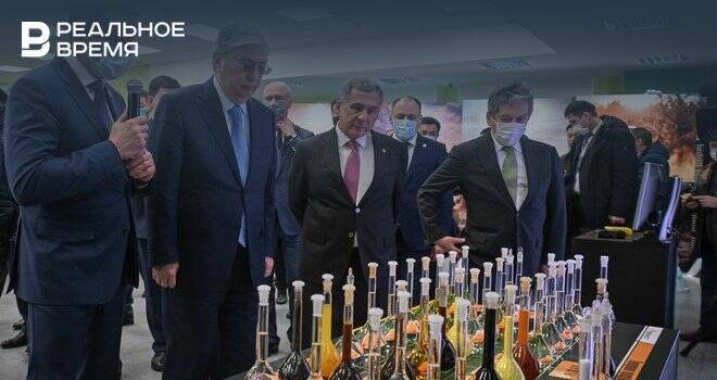 Президент Казахстана Касым-Жомарт Токаев посетил ТАНЕКО и КАМАЗ