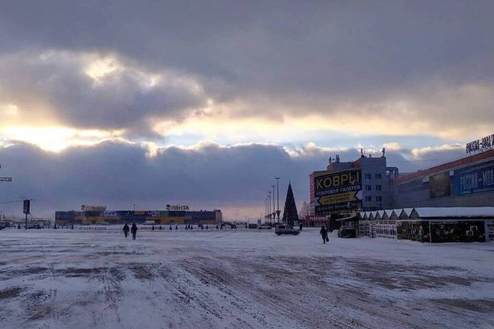 Синоптики зафиксировали в Омске мороз в -25 и ледяные иглы