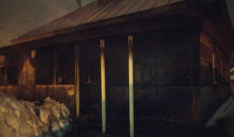 После пожара в жилом доме в Башкирии скончалась пожилая женщина