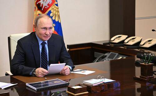 Песков: Байден попросил о разговоре с Путиным, и в субботу президент РФ проведет телефонный разговор с президентом США