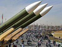 Иран отмечает 43-летие исламской революции, сжигая флаги Израиля, США и Великобритании