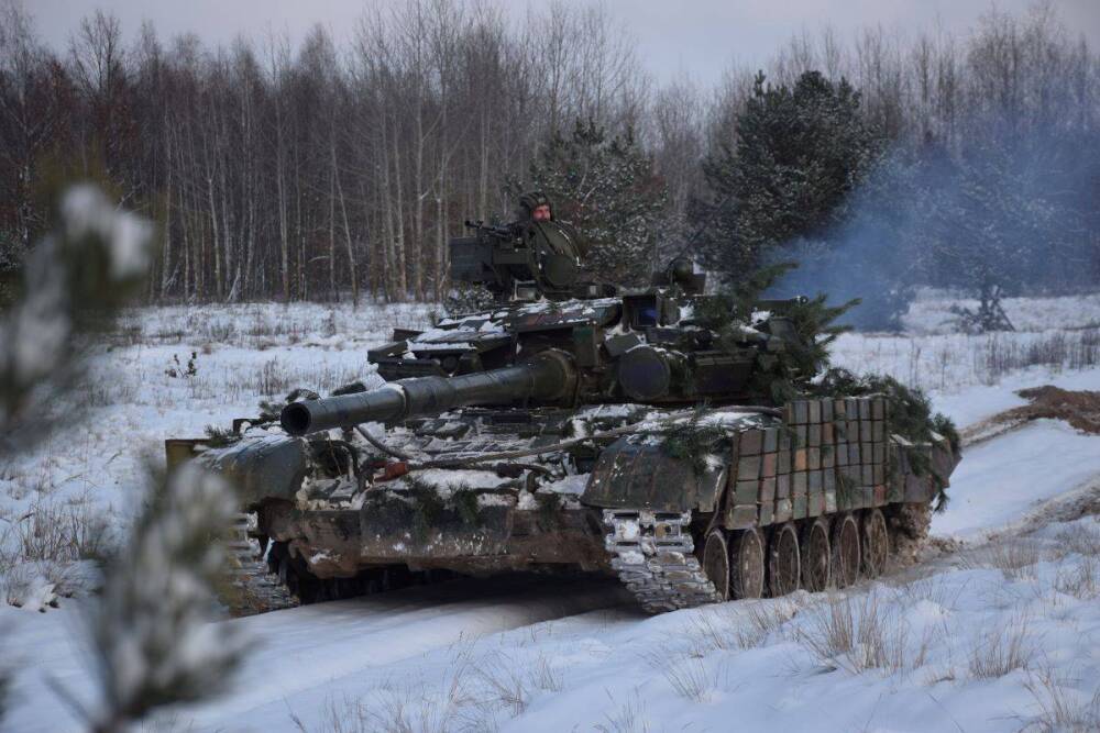 Обозреватель Forbes: Российские войска отделяет от Киева лишь одна танковая бригада ВСУ