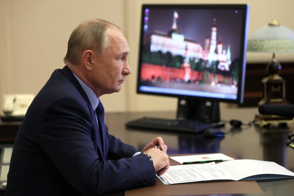 Путин и Байден начали телефонные переговоры