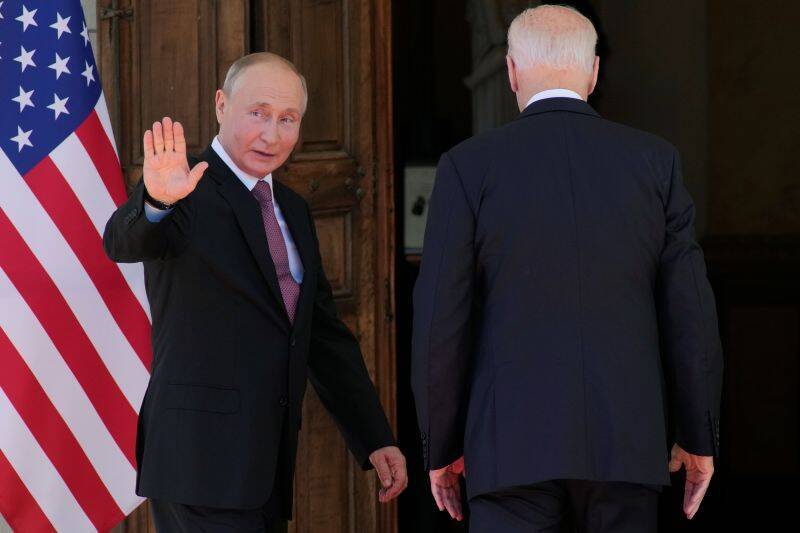 Путин и Байден больше часа обсуждали ситуацию вокруг Украины
