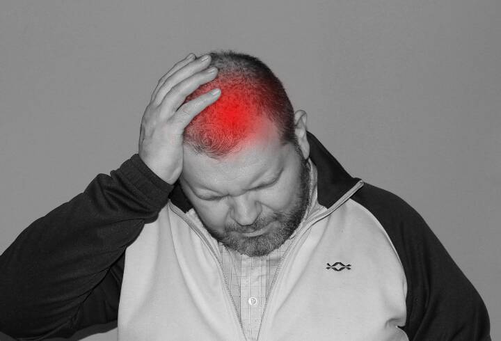 Врач Комаровский опроверг миф о равнозначности головной боли