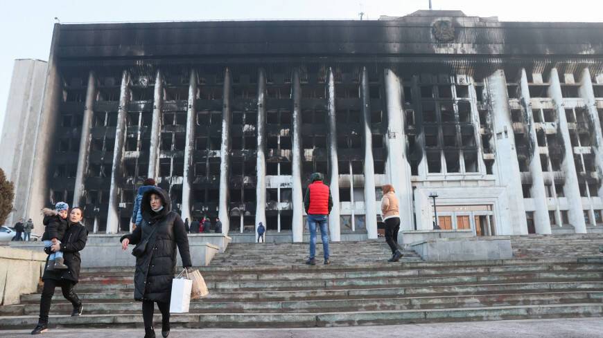 Токаев почтил память жертв январских событий в Казахстане