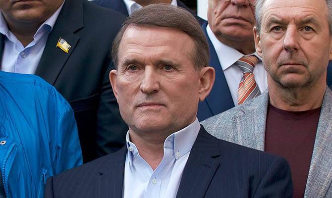 Конгрессмен из США отчитала Зеленского за запрет оппозиционных телеканалов и домашний арест для Медведчука, – Куракин