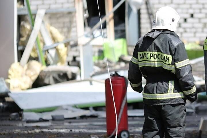 В Волгоградской области потушили пожар в кирпичной бане