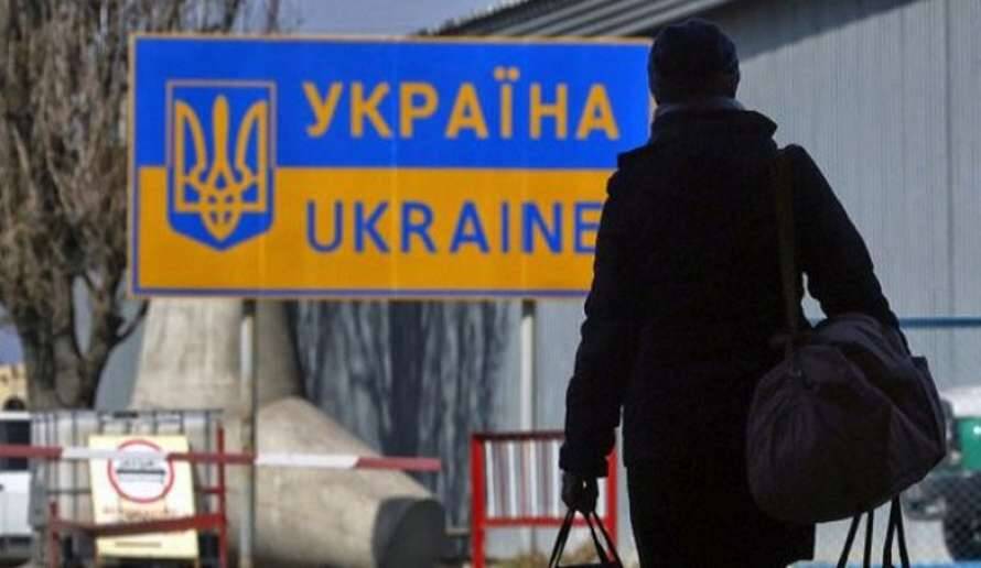 Около 40 государств приказали своим гражданам покинуть территорию Украины (СПИСОК)