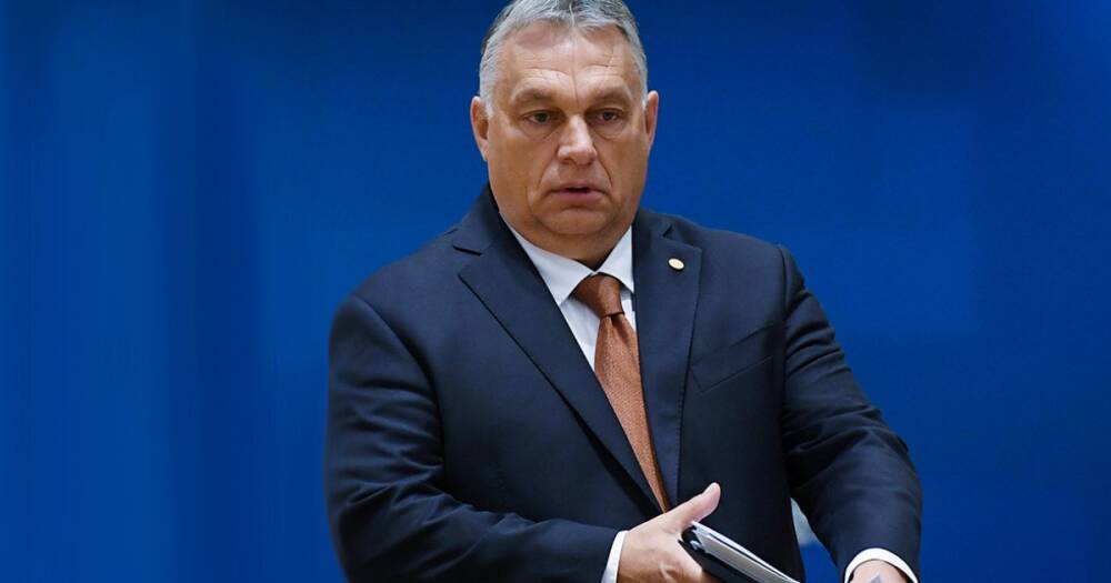 "Уважайте венгерские законы". Премьер-министр Венгрии намекнул, что страна может выйти из ЕС