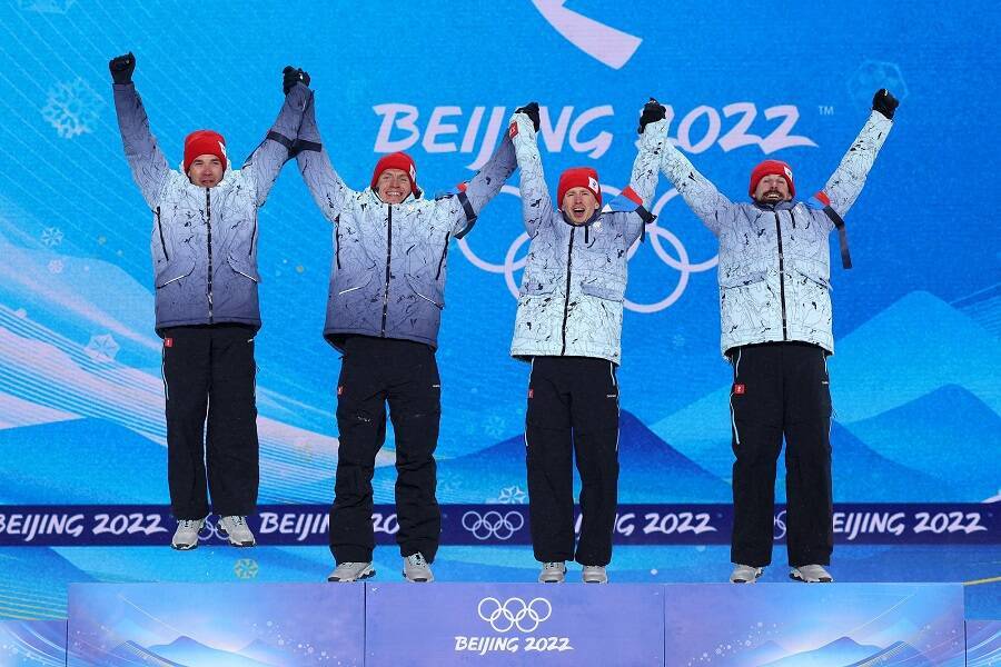 Россия поднимается на седьмое место, Норвегия возвращает себе лидерство, медальный зачёт Олимпиады-2022, 13-е февраля