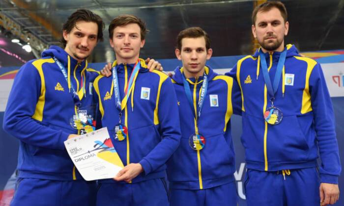 Сборная Украины по фехтованию на шпаге выиграла серебро на этапе Кубка мира в Сочи