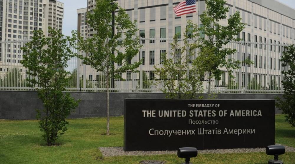 Посольство США эвакуируется во Львов – СМИ