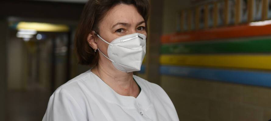 Главврача, возглавившую БСМП Петрозаводска в начале пандемии, министр похвалил за успешную работу