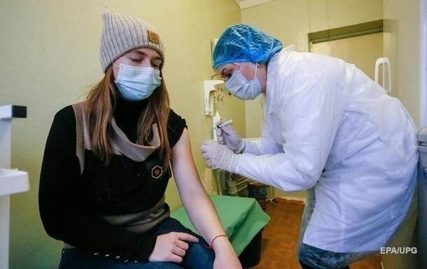 COVID-прививки получили меньше 20 тысяч украинцев