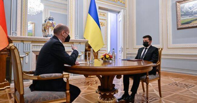 В Киеве начались переговоры канцлера ФРГ и президента Украины