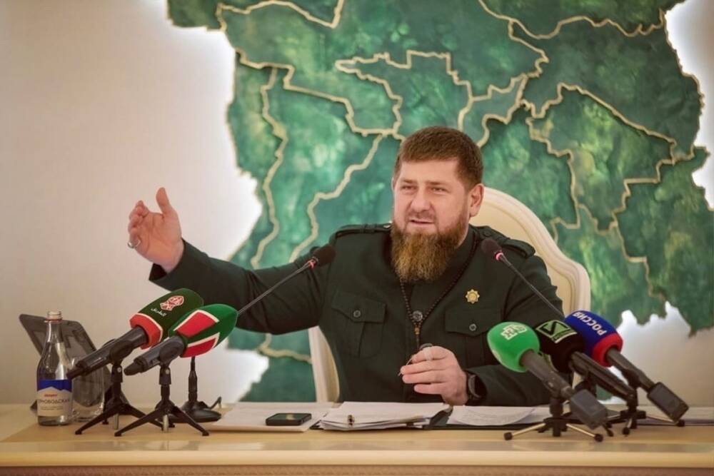 Кадыров пригрозил Зеленскому и признался в любви Украине
